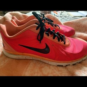 Pink Nikes size 8